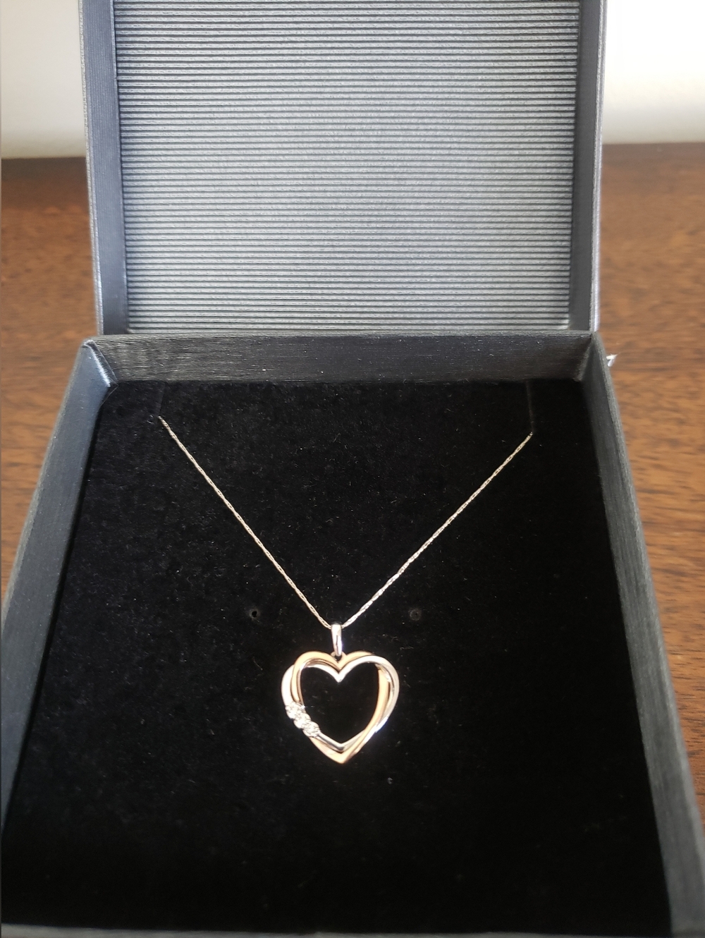 10K White and Rose Gold 10k Intertwined Heart On 20 Inch Chain - Picture 12 of 13